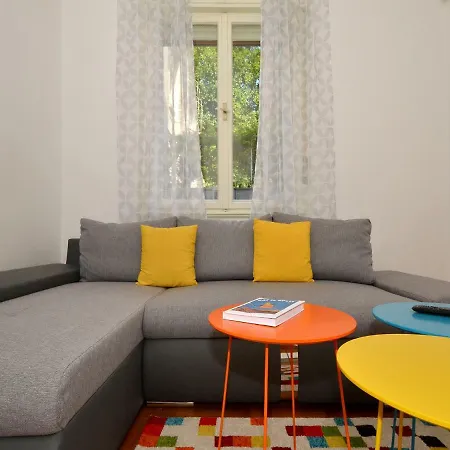 Zagrebacka 13 ספליט