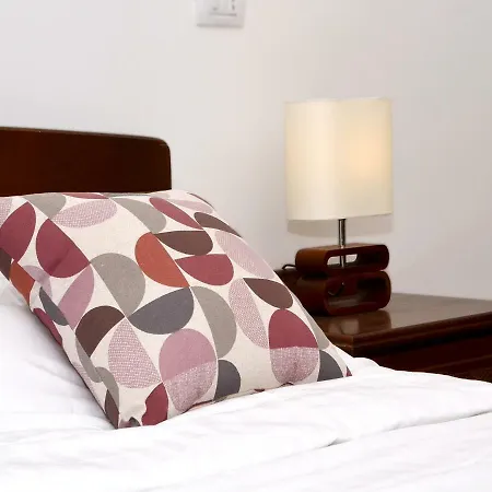 Zagrebacka 13 דירה